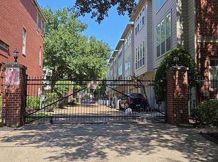 221 McGowen St, Houston, TX 77006