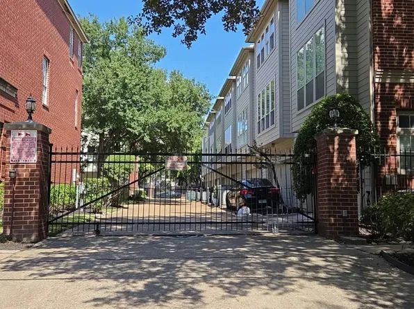 221 McGowen St, Houston, TX 77006