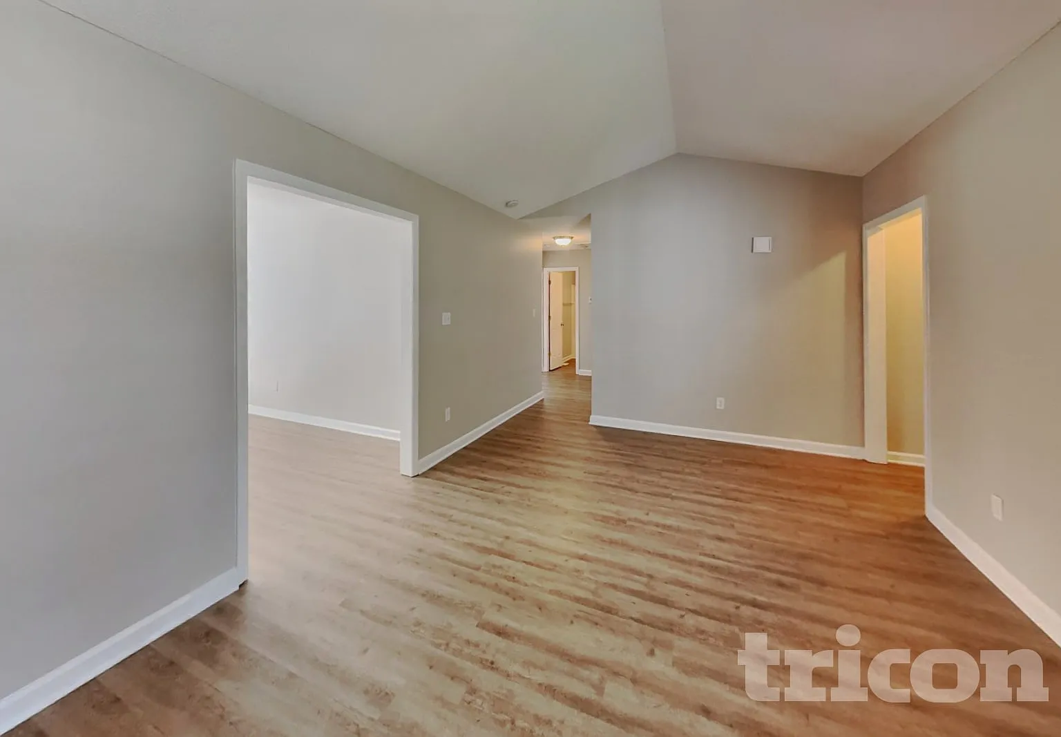 2112 McKinnon Drive Clayton NC — Photo 2
