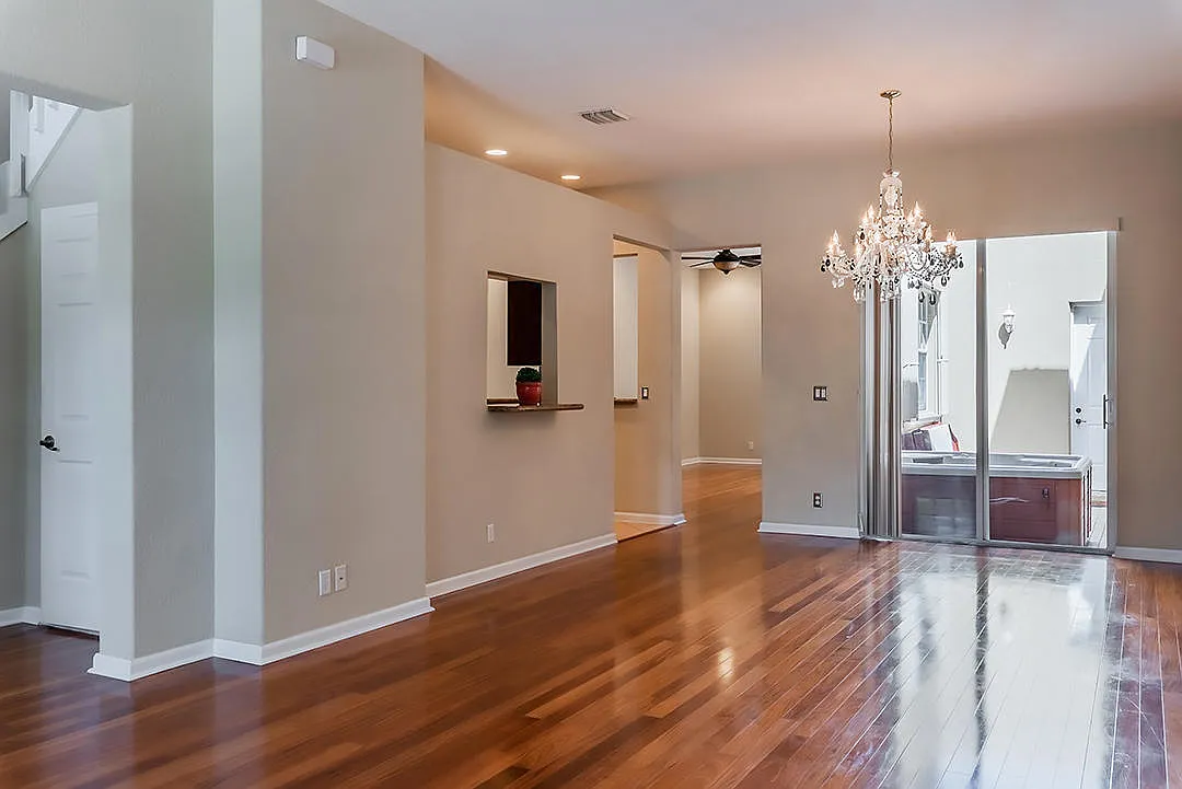 3 bed, 2.5 bath, 1867 sqft, $3,199 — Photo 1