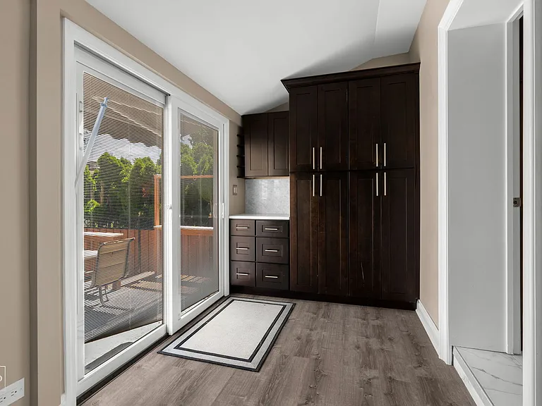 1327 Euclid Ave — Photo 16