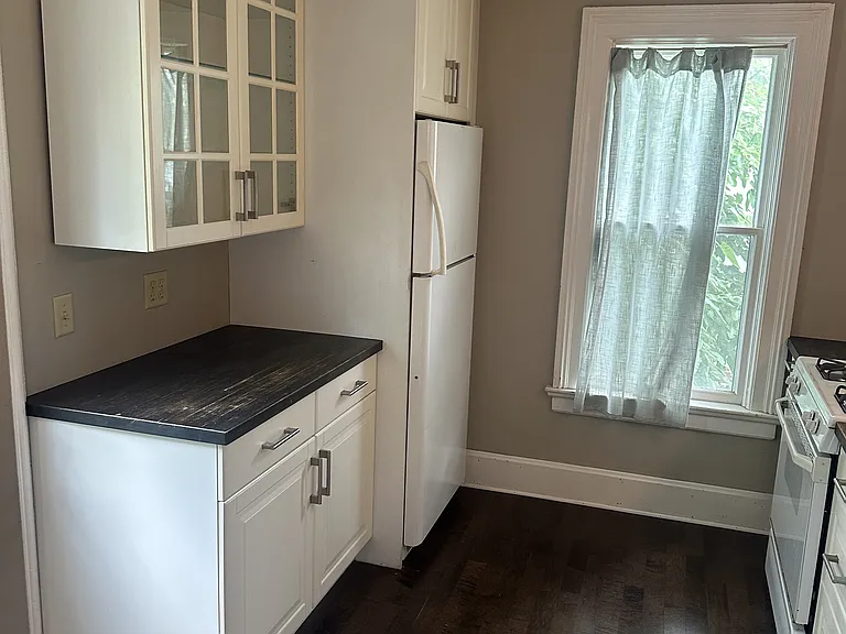408 N Carroll St — Photo 6