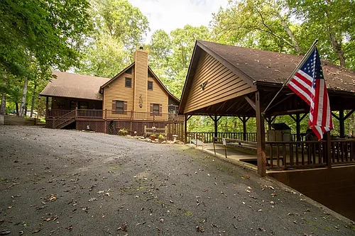 328 Sharp Top Cir Photo 1