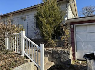 743 N Kiger Rd, Independence, MO 64050