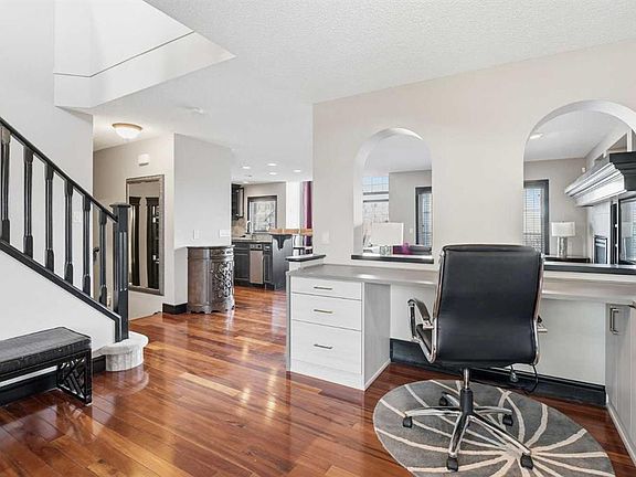 4th image of 224 S Everbrook Way SW