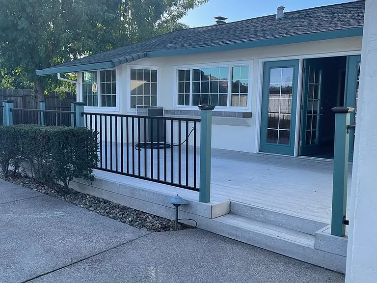 501 Marbella Ln — Photo 13