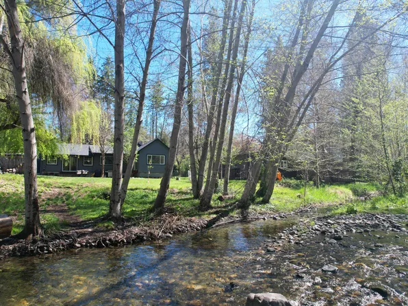 3356 Little Applegate Rd, Jacksonville, OR 97530