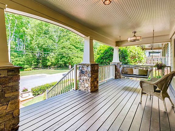 5th image of 2968 Anderson Cir SE