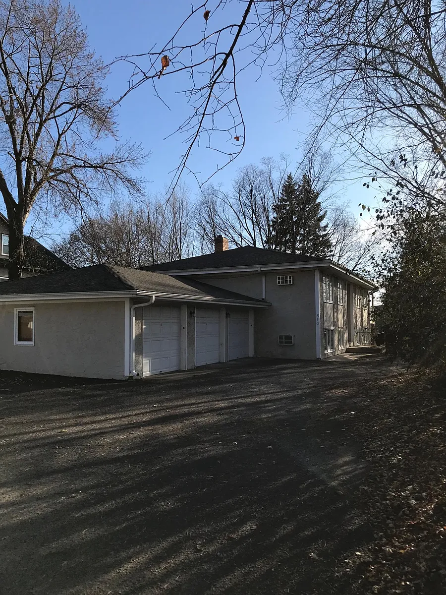 Building Photo - 510 Wayzata Blvd E #3