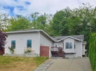 17425 Highland View Dr, Arlington, WA 98223