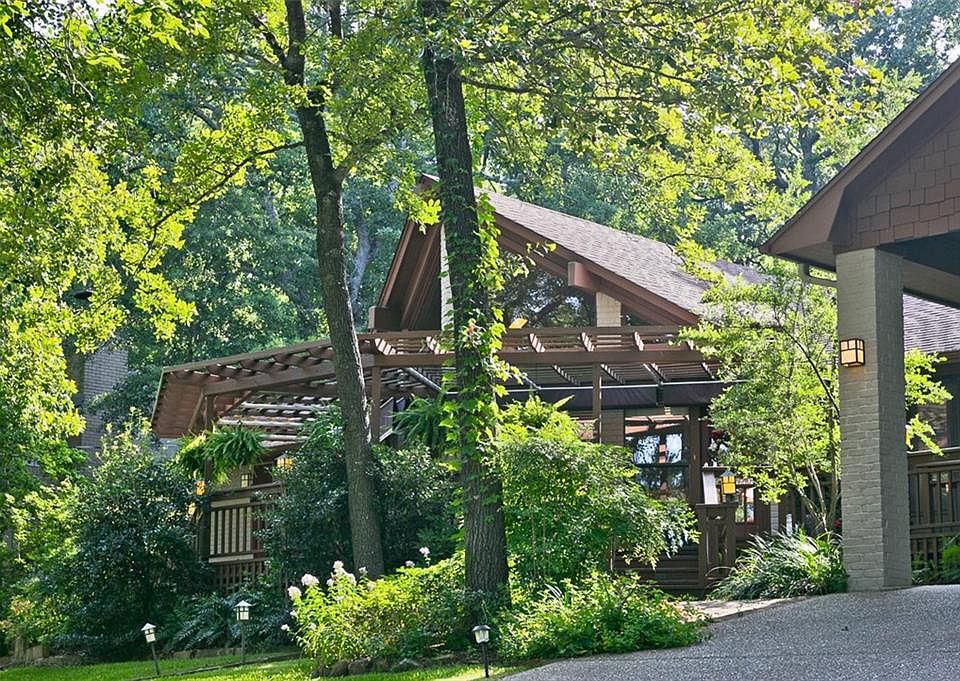 1st image of 541 Hideaway Ln E