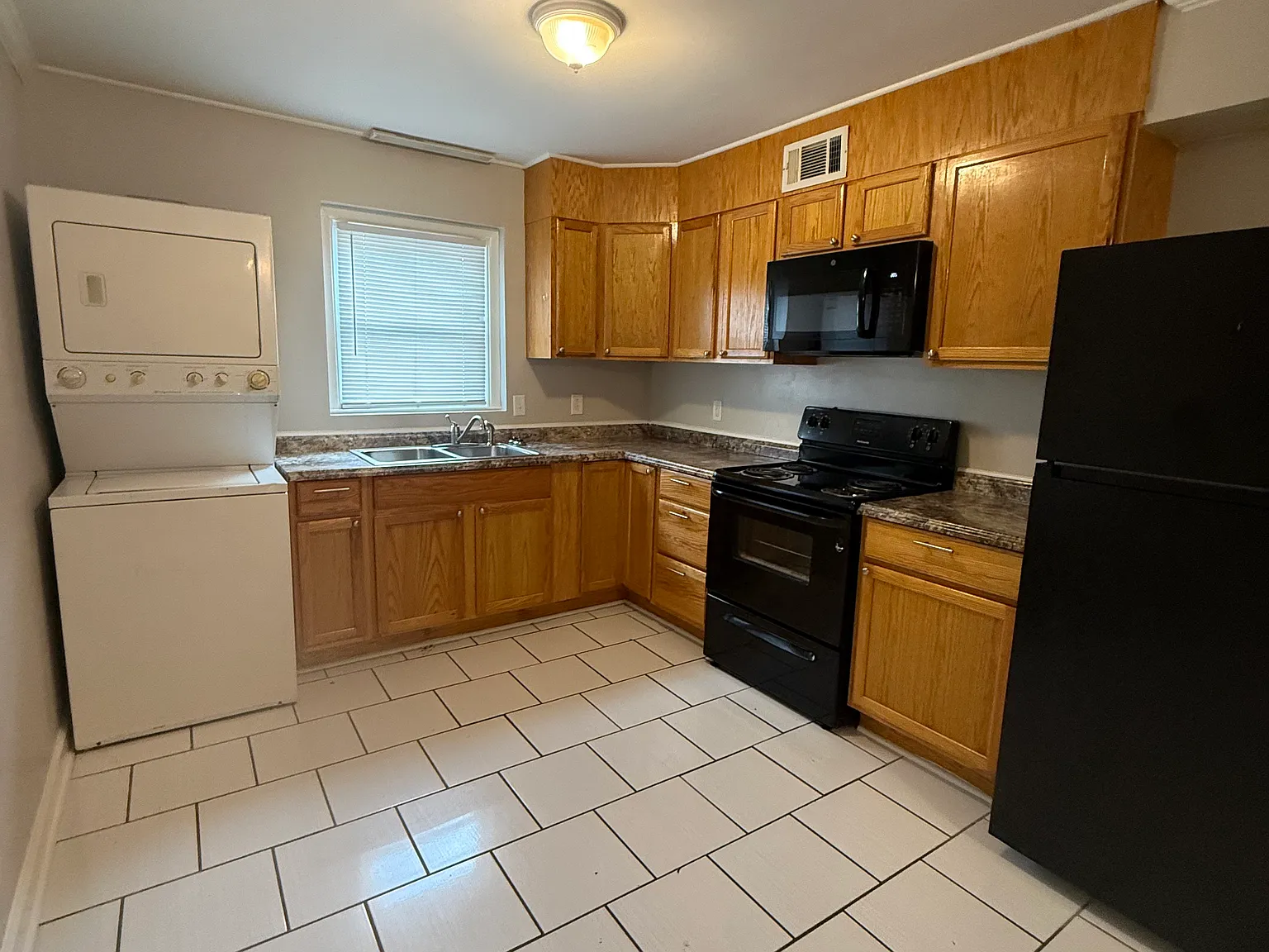 218 Crumps Park Ave — Photo 3