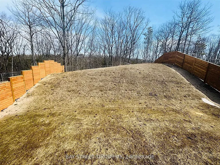 83 Muirfield Dr — Photo 31