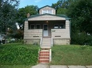 917 Rhoads Ave, Secane, PA 19018