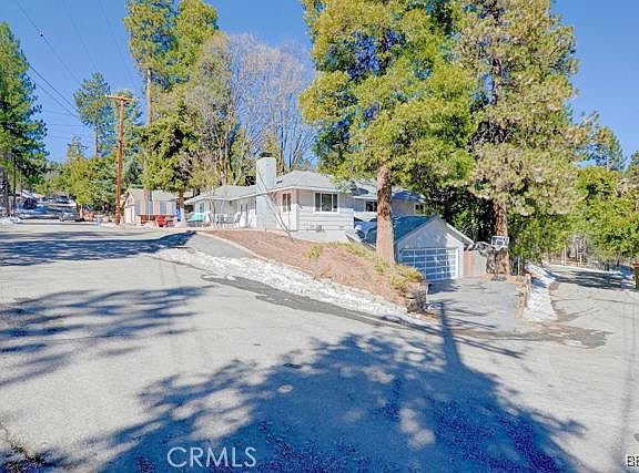 2nd image of 27486 Nancy Dr