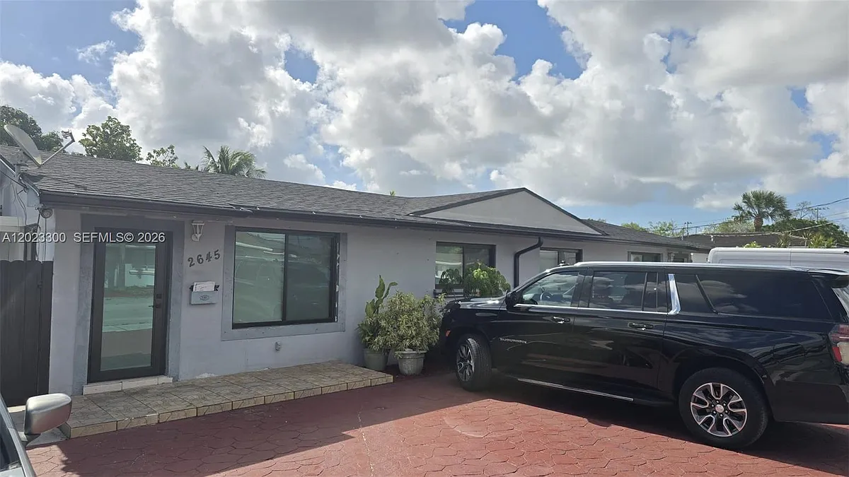 Building Photo - 2645 SW 90th Ave