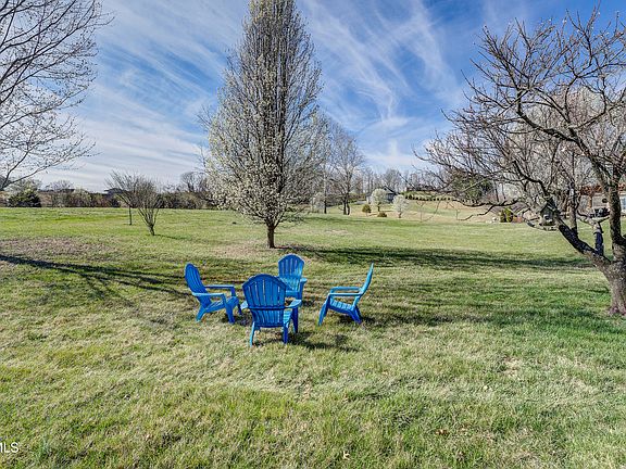 71st image of 405 Heather View Dr