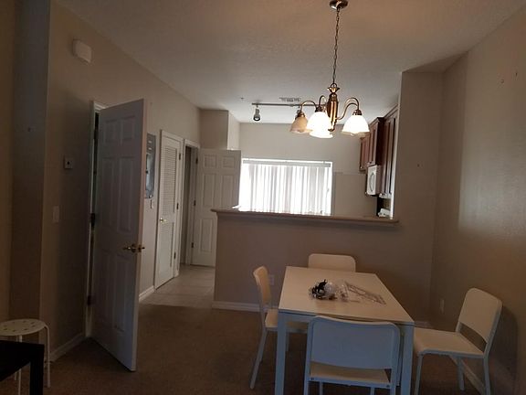5th image of 10284 Regent Park Dr
