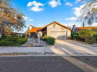 37964 Meadowlark Ln, Palmdale, CA 93551