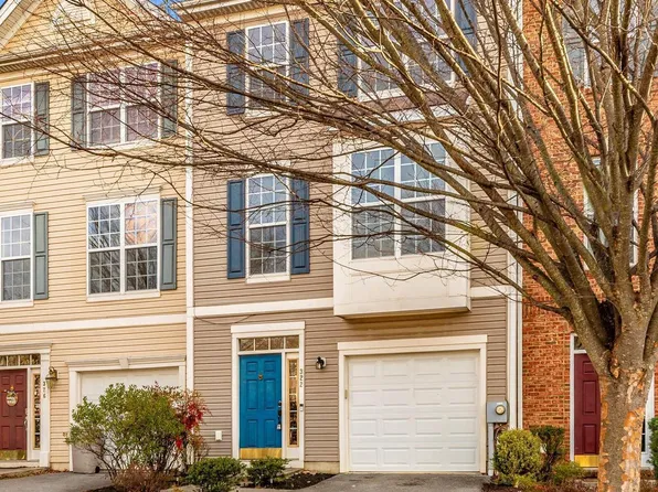 322 Starkeys Lndg, Shepherdstown, WV 25443