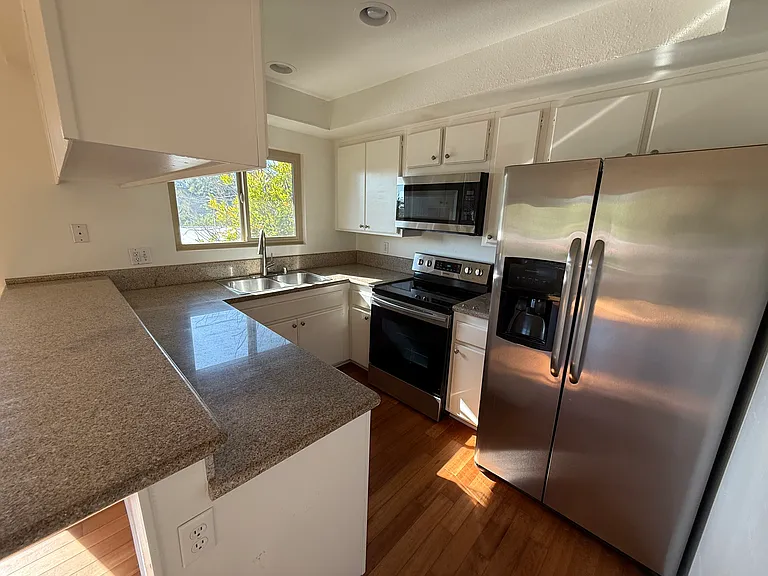 460 Arbor Lane Ct #203 — Photo 6