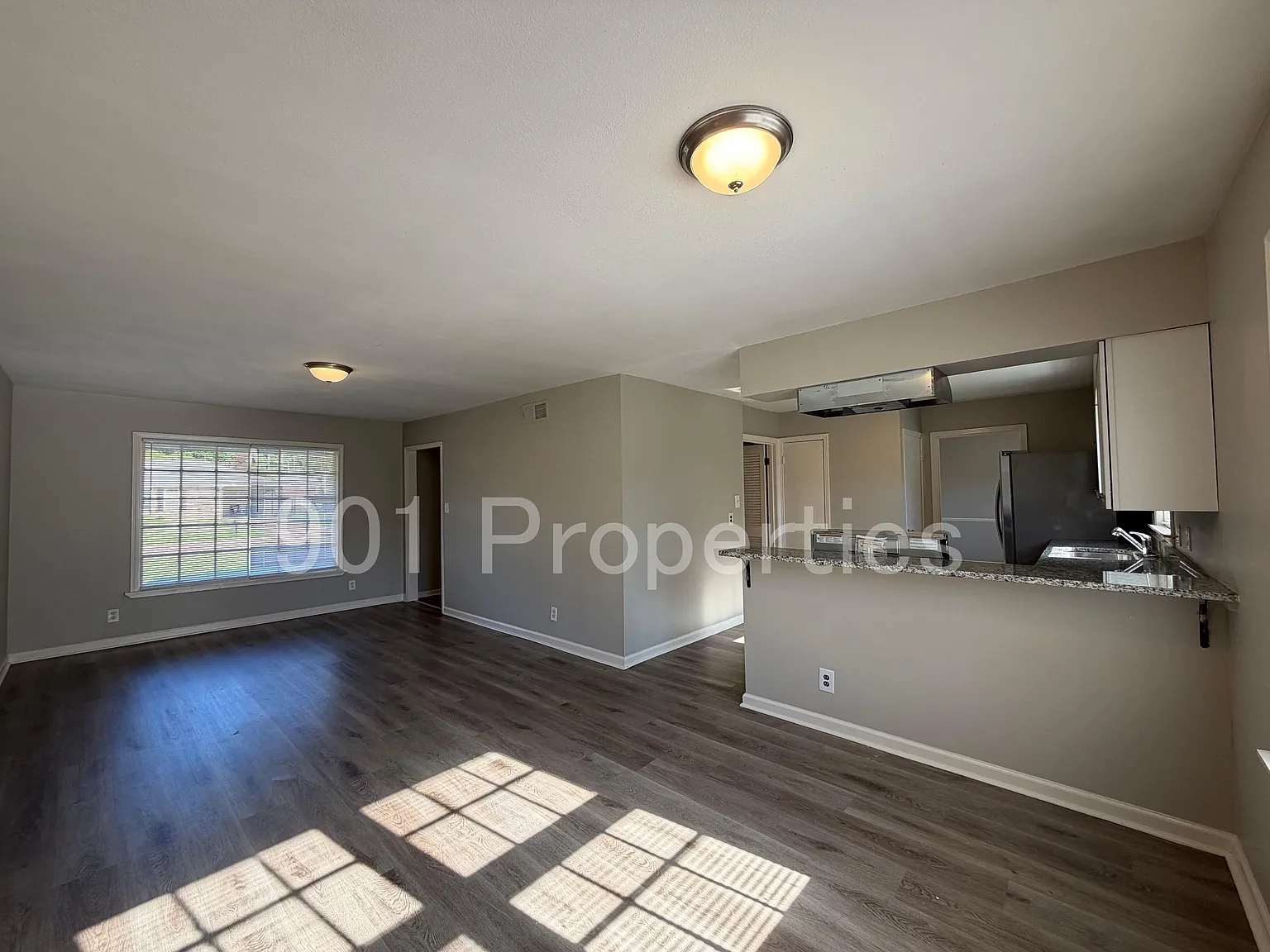 3 bed, 2.5 bath, 1750 sqft, $1,750 — Photo 3