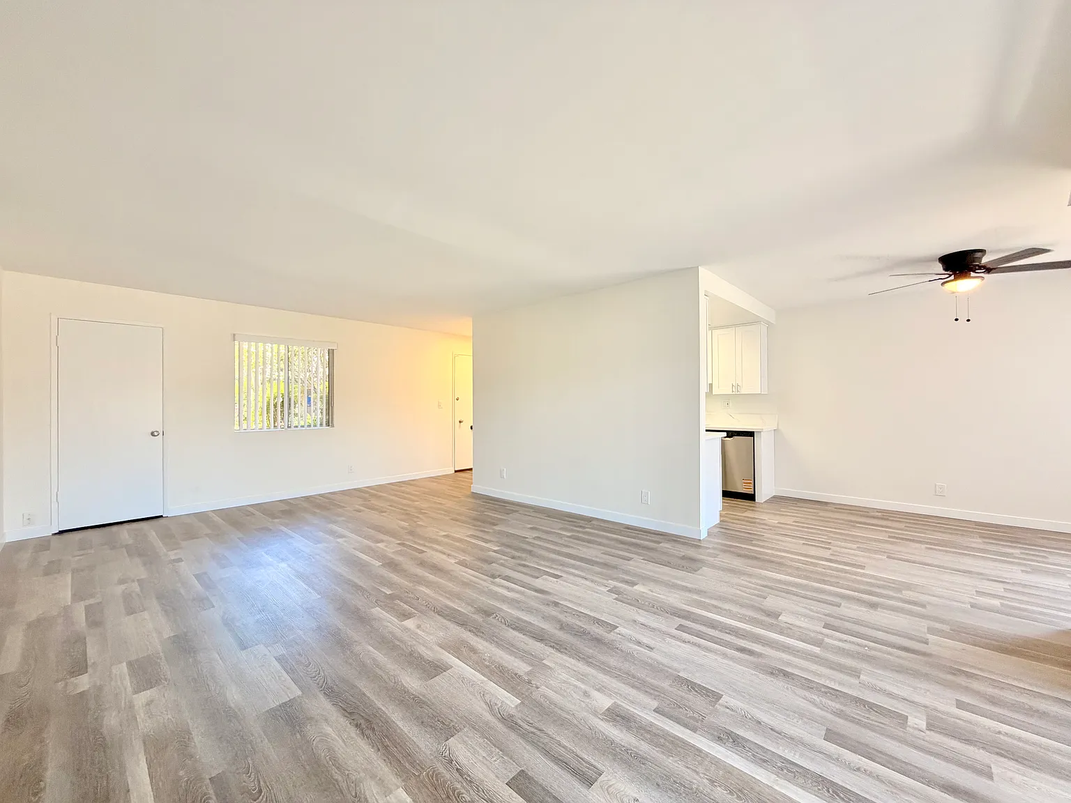 2 bed, 1200 sqft, $2,795 — Photo 2