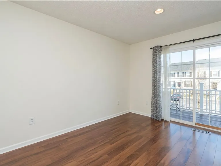 334 Silver Maple Dr — Photo 11