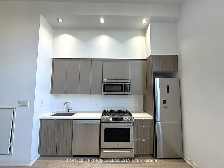88 Colgate Ave #Penthouse 732 — Photo 9