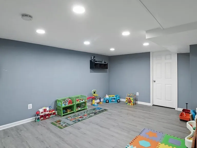 13715 Dixie Dr — Photo 10