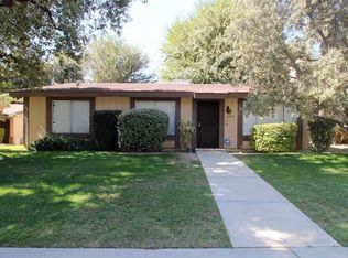 3009 N Half Moon Dr, Bakersfield, CA 93309