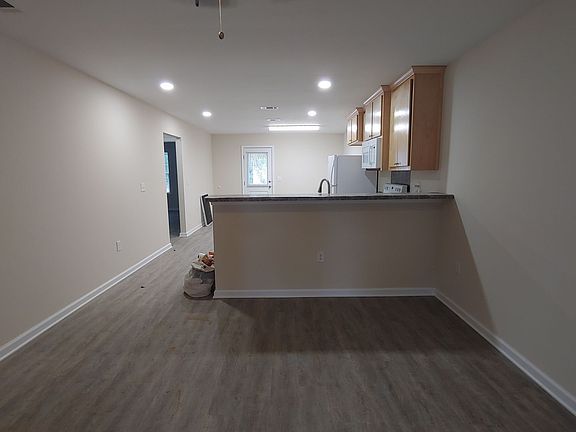 5th image of 3306 W Jackson St #A