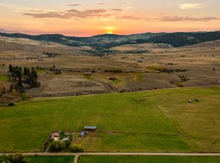 1848 Mountain View Orchard Rd, Corvallis, MT 59828