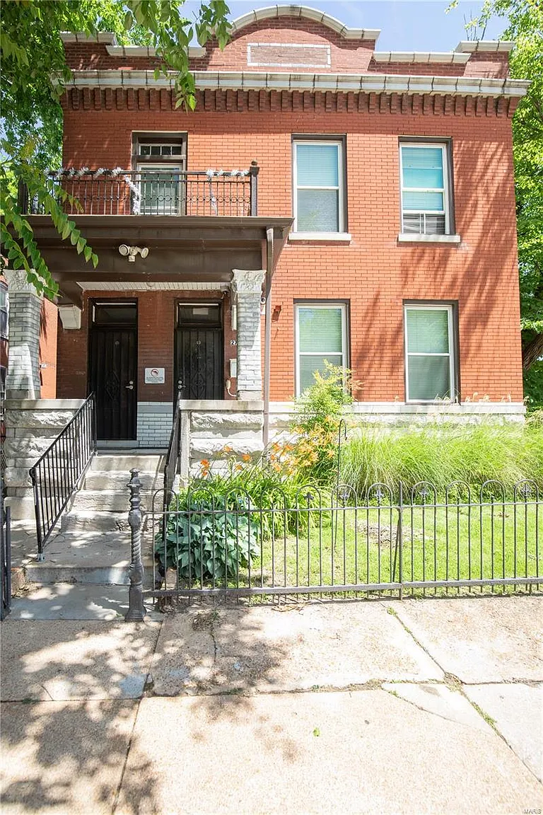 2703 Keokuk St photo 1