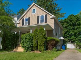 1349 Cove Ave, Lakewood, OH
