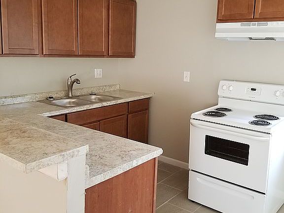 2nd image of 7864 Glenorchard Dr
