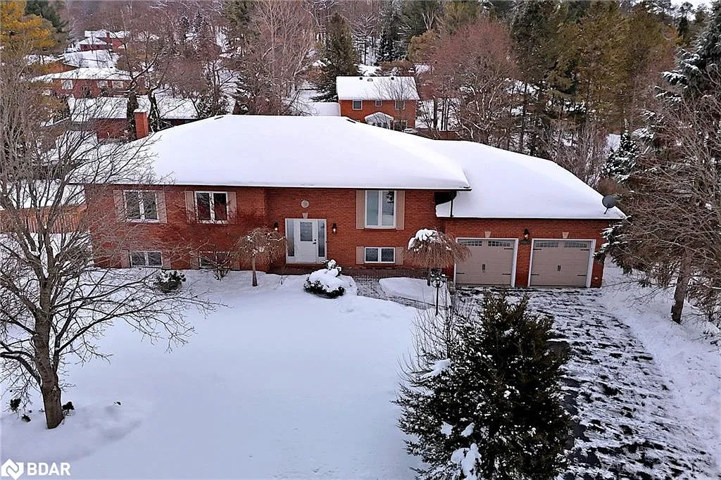 15 Pooles Rd photo 1