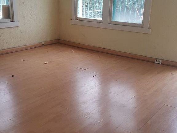 5th image of 5159 Montview Ct