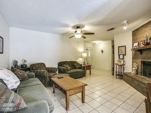 5th image of 553 Cole Ave