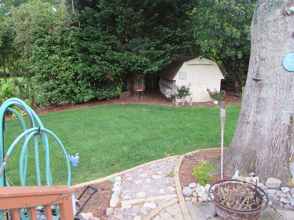 2nd image of 901 Red Coat Ct