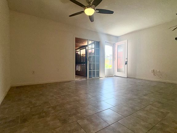 2nd image of 336 San Miguel St