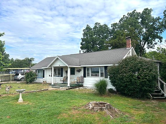 2nd image of 820 2nd Street