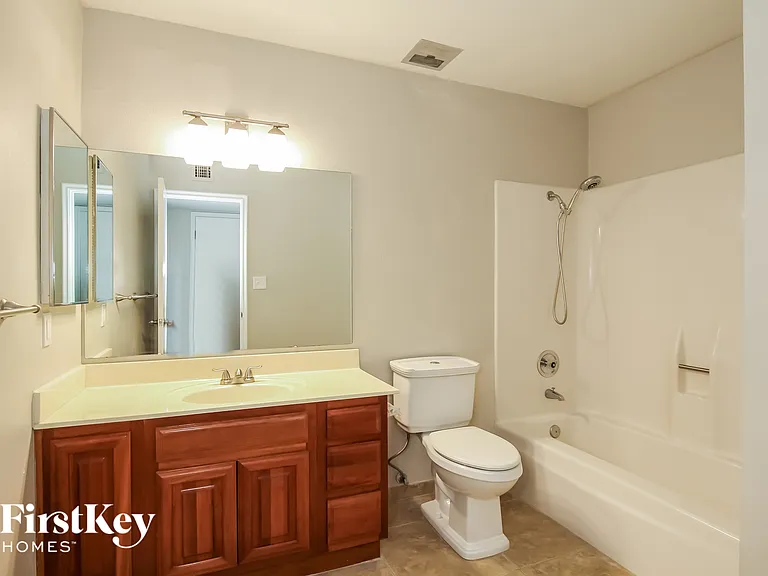 11202 N 38th Ave — Photo 13