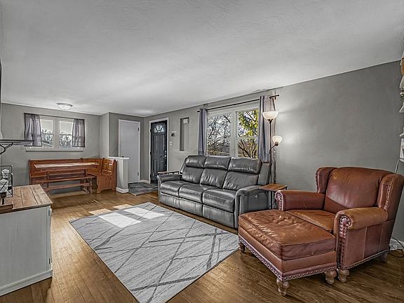 5th image of 5811 Horseshoe Dr