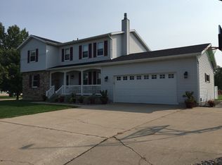 2404 21st St, Menominee, MI 49858