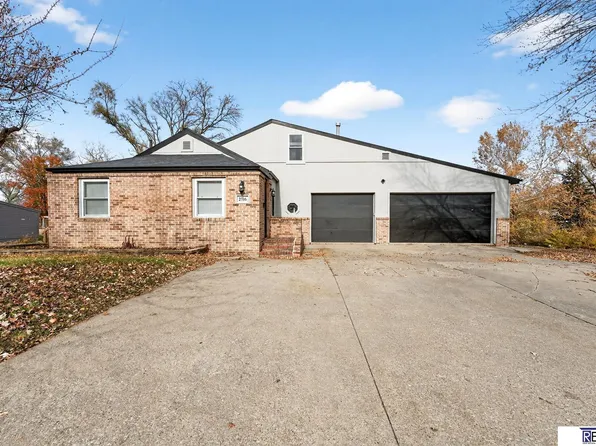 2706 N 88th St, Omaha, NE 68134