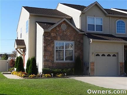 Appalachian II End Unit Townhouse!