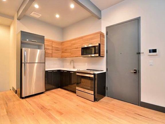 2nd image of 85 Humboldt St #1B