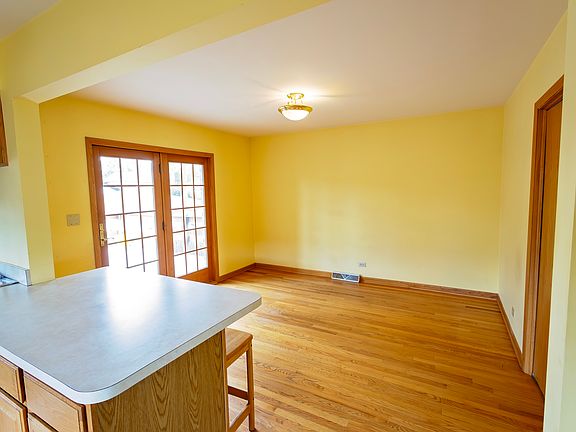 5th image of 10736 S Kostner Ave