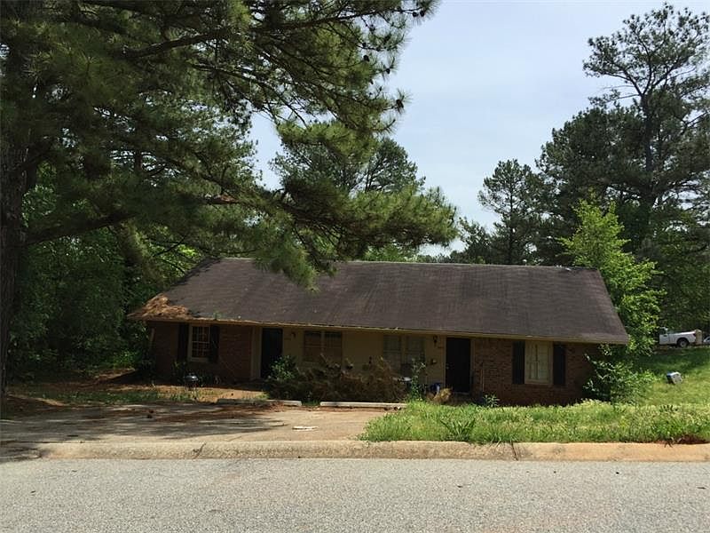1st image of 1040 Arlington Way